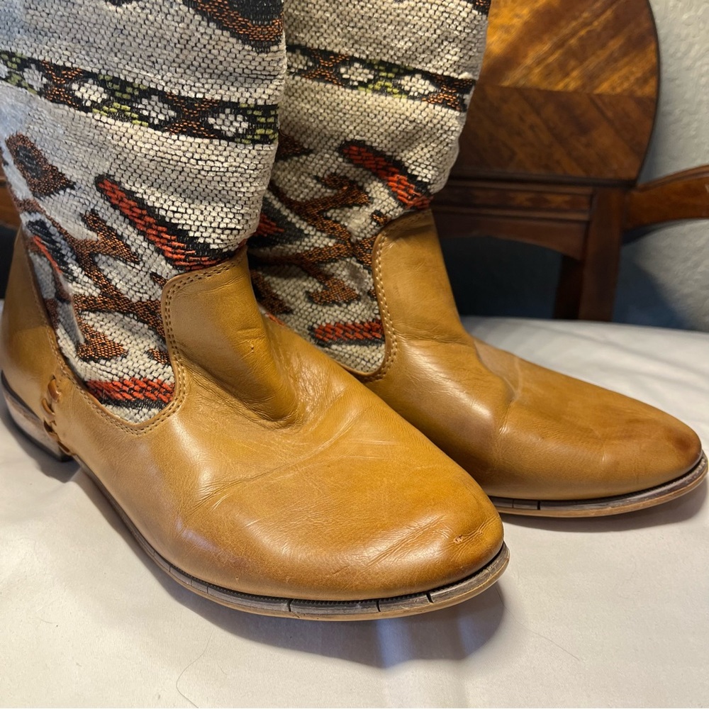 vintage wanted boots - Picture 2 of 5